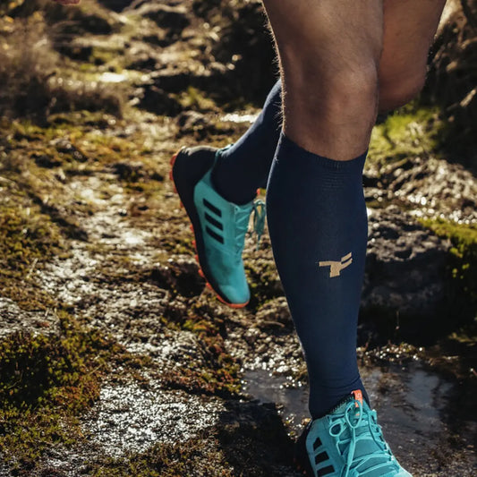 Chaussettes longues Boost Navy FYKE