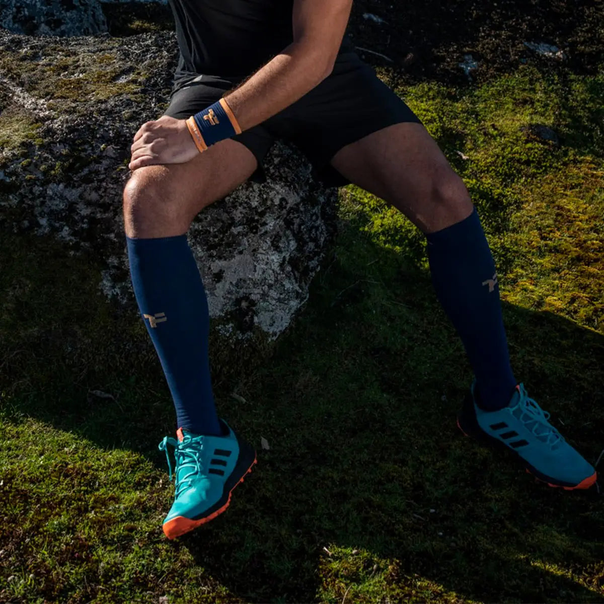 Chaussettes longues Boost Navy FYKE