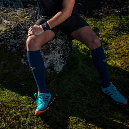 Chaussettes longues Boost Navy FYKE