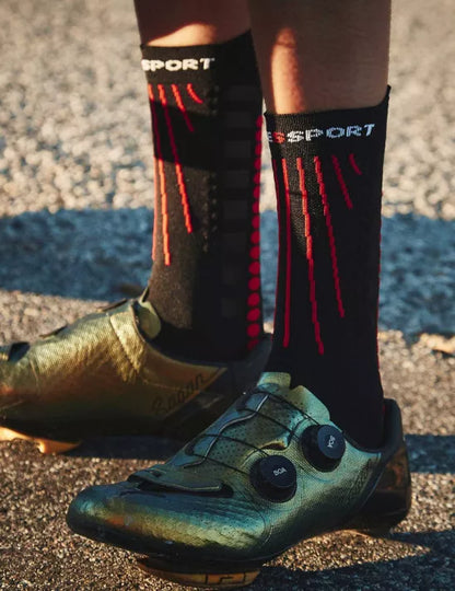 Aero Socks - Black/Red