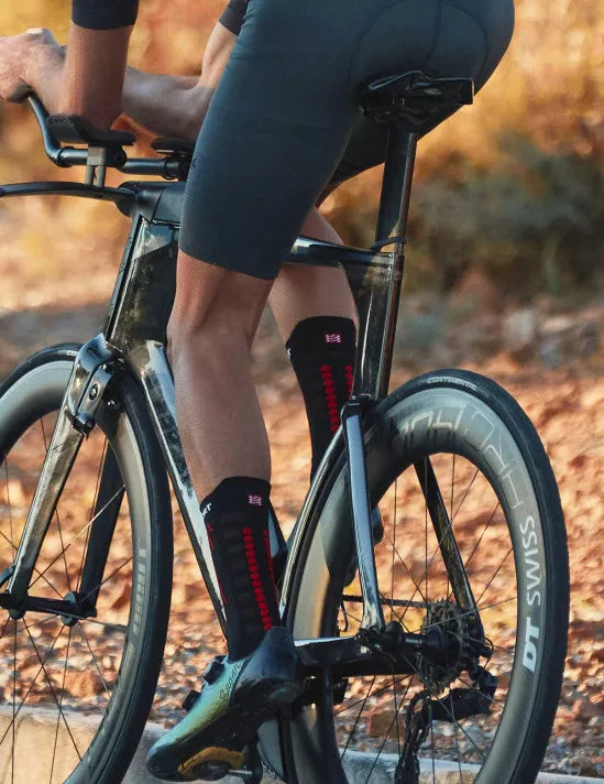 Aero Socks - Black/Red