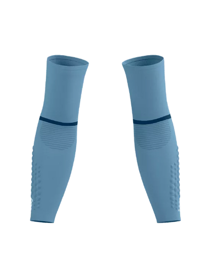 Compressport Manchons de compression / Armforce Ultralight - Bleu leger /Denim/Blanc réfléchissant