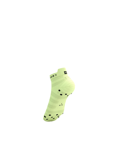 Compressport Pro Racing Socks v4.0 Ultralight Run Low - Lime Black